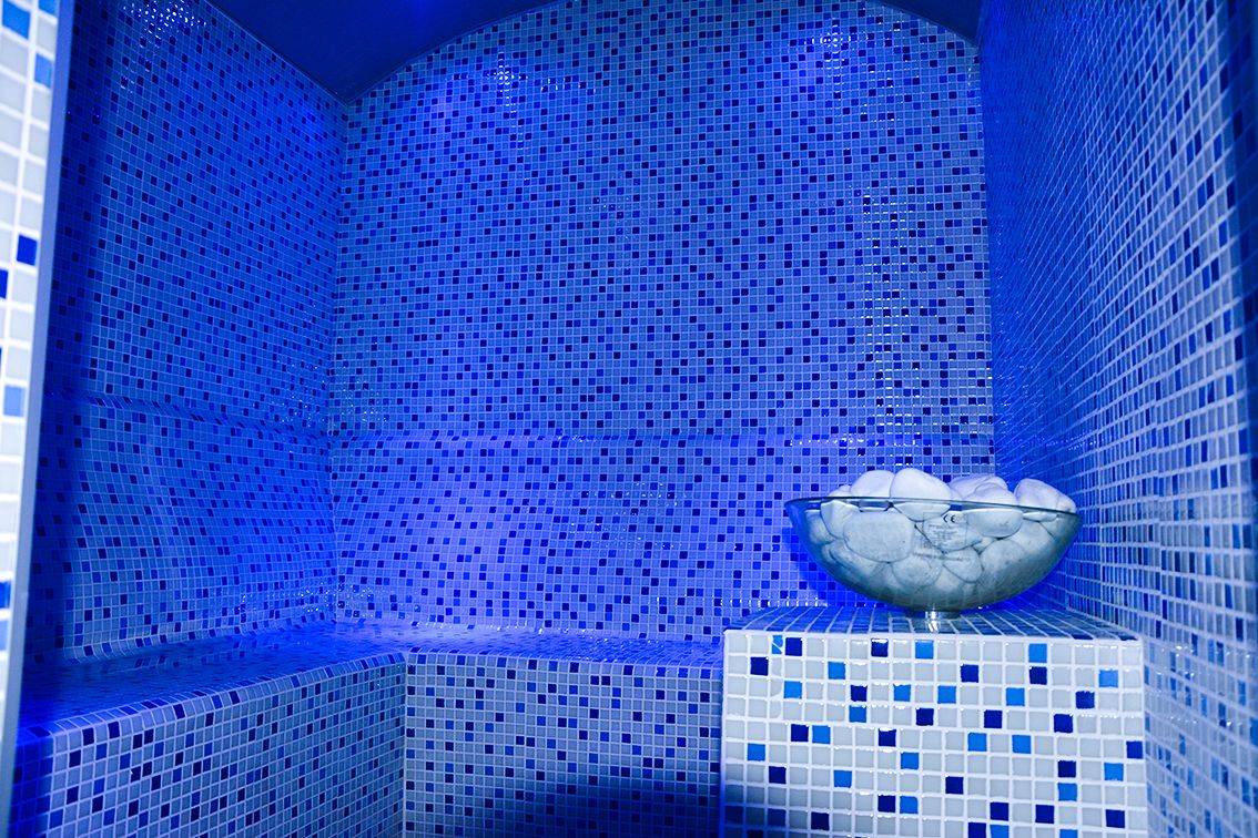 sauna, steam room, turkish bath/hammam, 2 treatment rooms