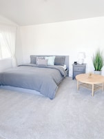 Suíte, 1 cama King, vista para a montanha | Roupas de cama premium, individualmente decorados