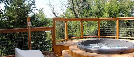 Luxury Cottage, Multiple Beds, Hot Tub, River View | Outdoor spa tub