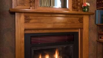 Luxury Double Room, Private Bathroom (The London Room) | Fireplace