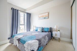 Deluxe Apartment | Individually decorated, individually furnished, desk, laptop workspace