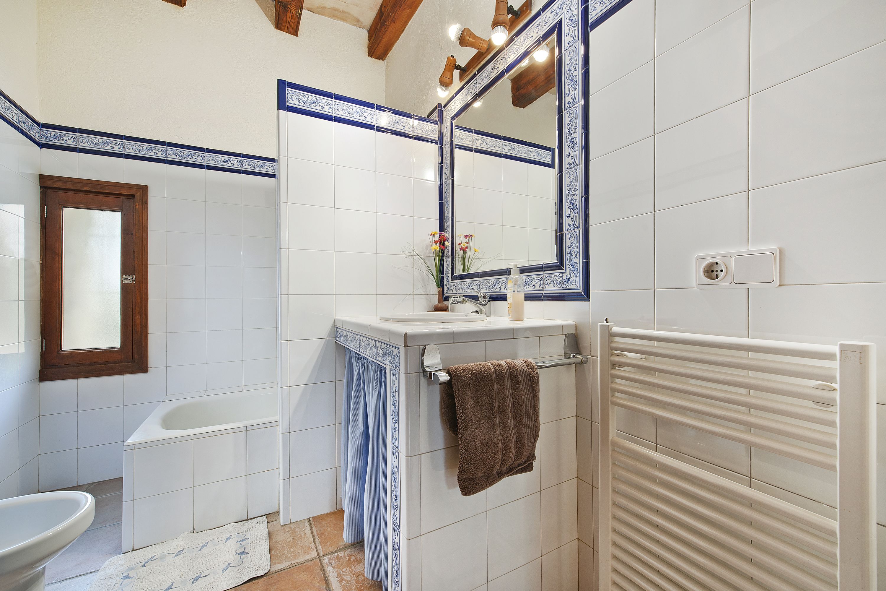 apartment, 1 bedroom | bathroom | separate bathtub and shower, free toiletries, hair dryer, towels