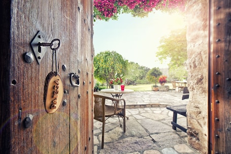 Terrace/patio. Can Guillo