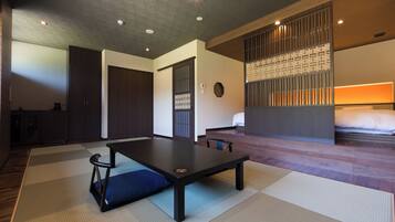 Japanese Western Style Room with Twin Bed 46 square meter Non-smoking | Premium bedding, down comforters, in-room safe, desk