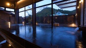 Ảnh chưa phân loại, 5 trong số 61 ảnh, nút