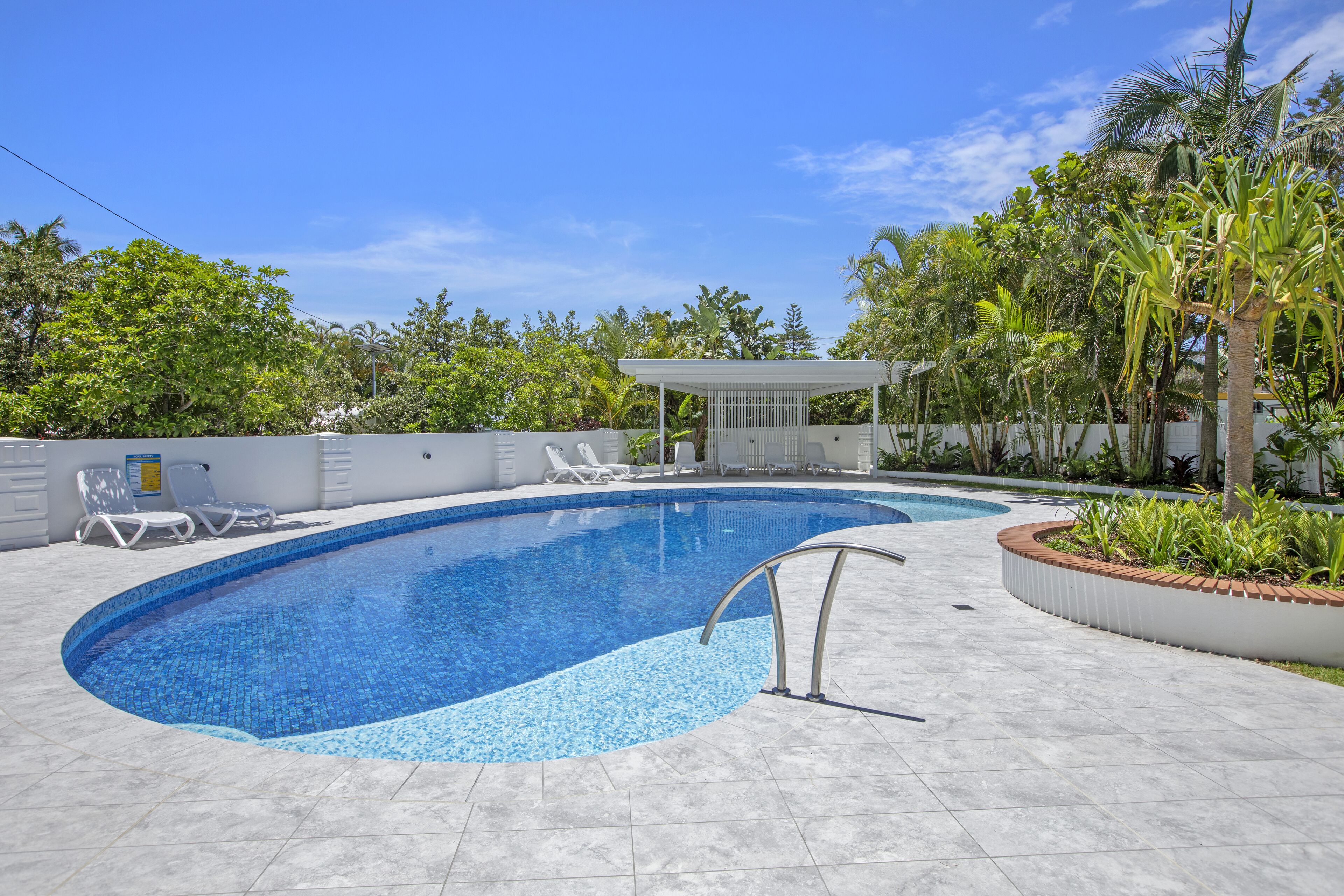 De Ville Apartments — image 4