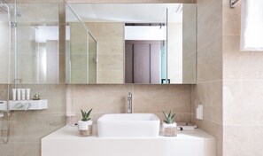 Bathroom sink - Hotel M Felice (Seoul)