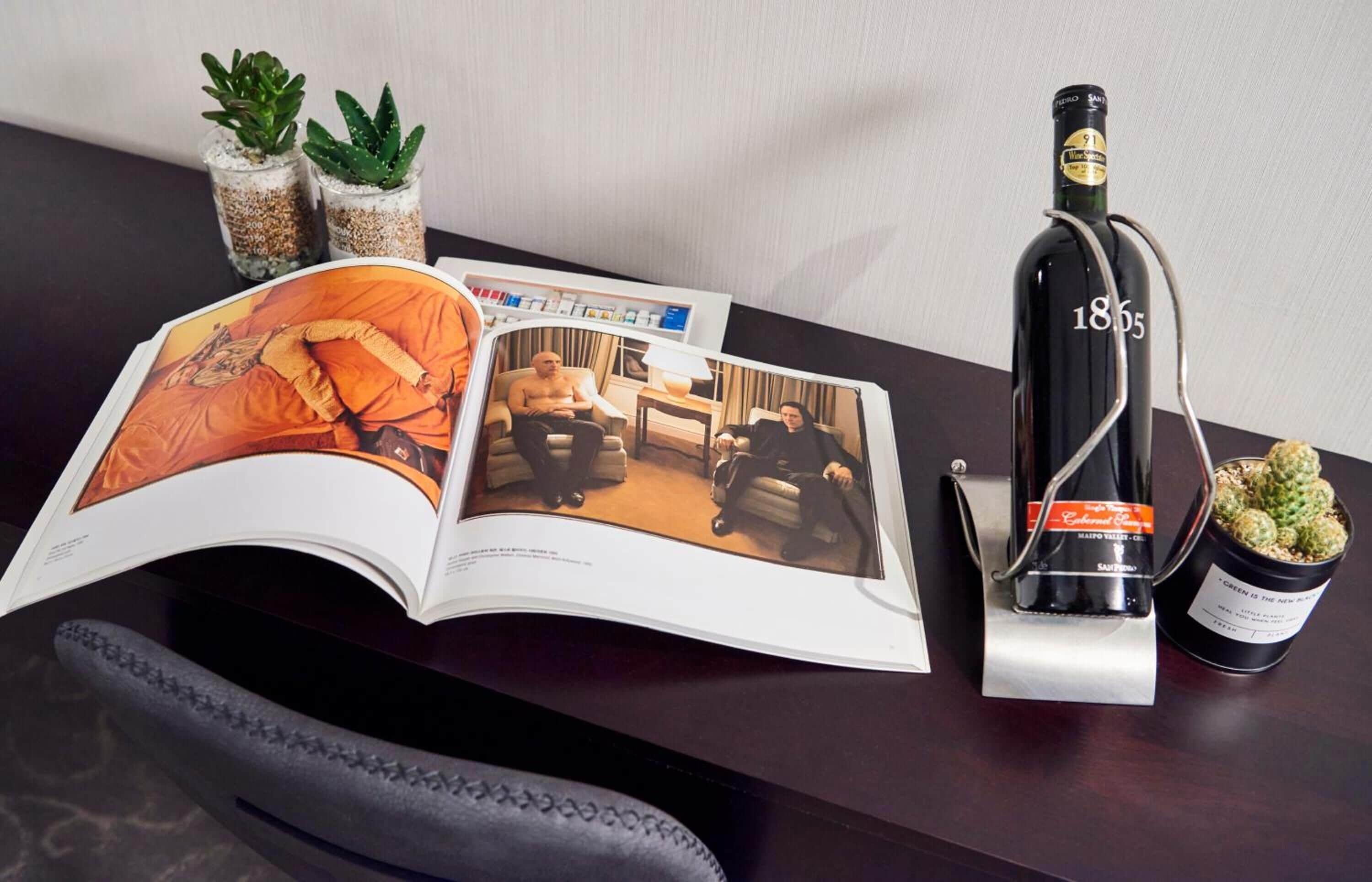 fridge, electric kettle