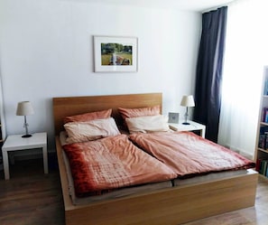 3 chambres, fer et planche à repasser, Wi-Fi gratuit, draps fournis