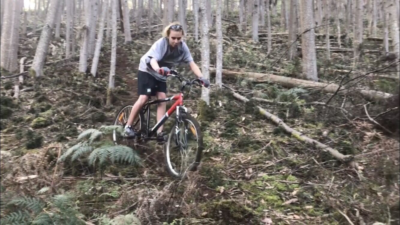 Fantastic getaway for family or friends with spectacular views. — image 30