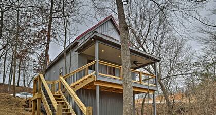 Cozy East Bernstadt Cabin w/ Porch + Fishing Lake!