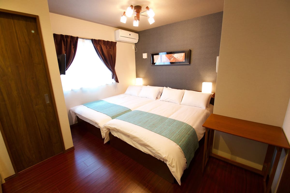 Standard Room 201 | Free WiFi, bed sheets