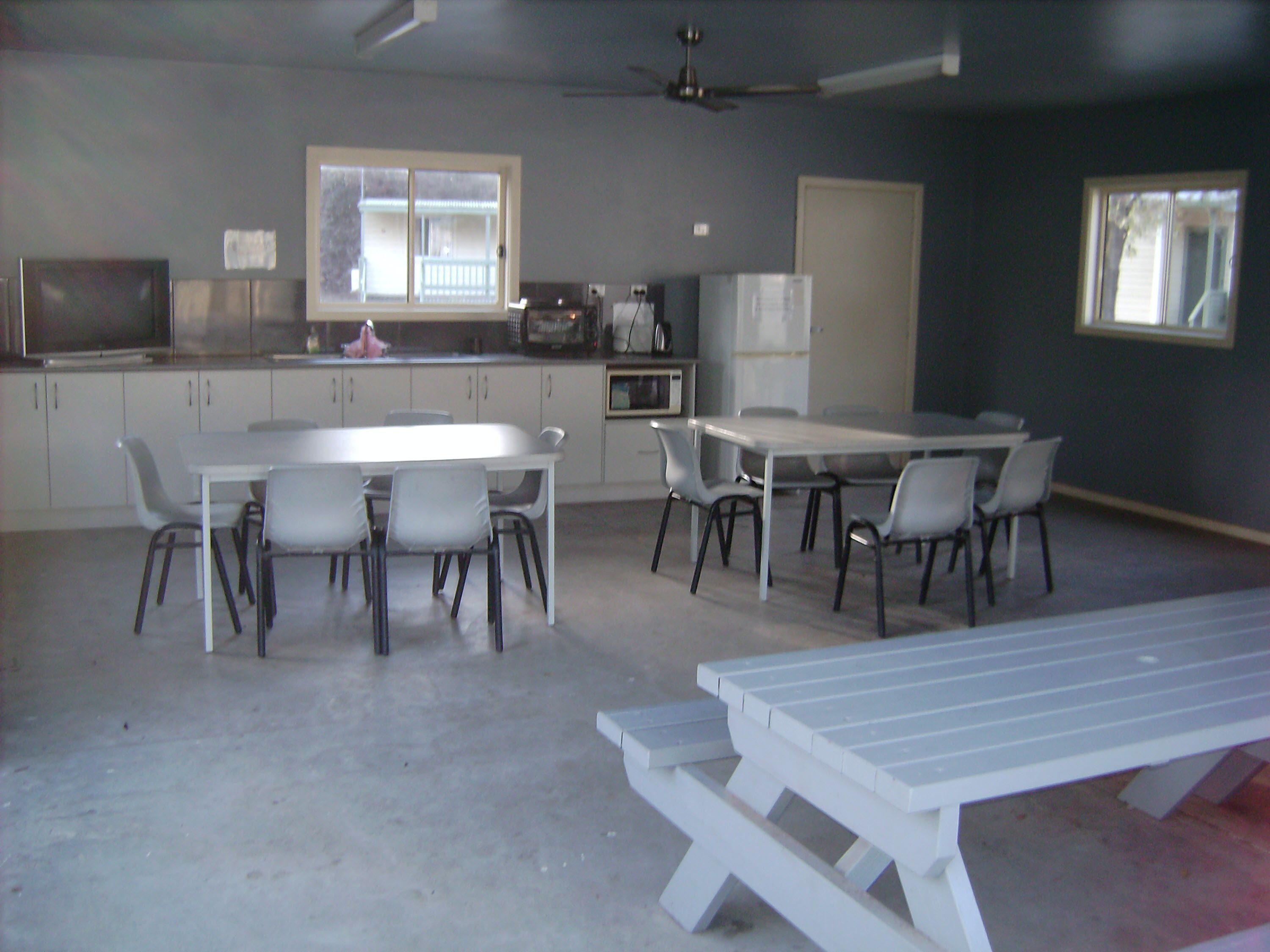 Télévision à écran plat