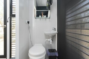 Bathroom - BIG4 Seymour Holiday Park (Seymour)