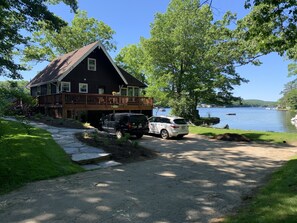 Exterior - Direct waterfront Lake House, stunning views Sleeps 8 on a private PENINSULA! (Sturbridge)