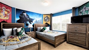 6 bedrooms, in-room safe, iron/ironing board, travel crib