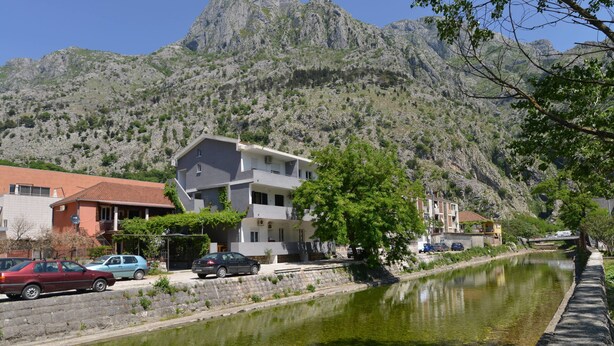 Front of property - J&P Apartments Kotor (Kotor)