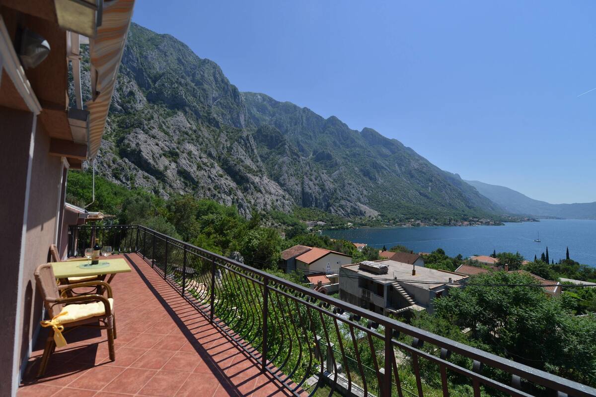 Apartamento Confort, 2 habitaciones, vistas al mar | Balcón