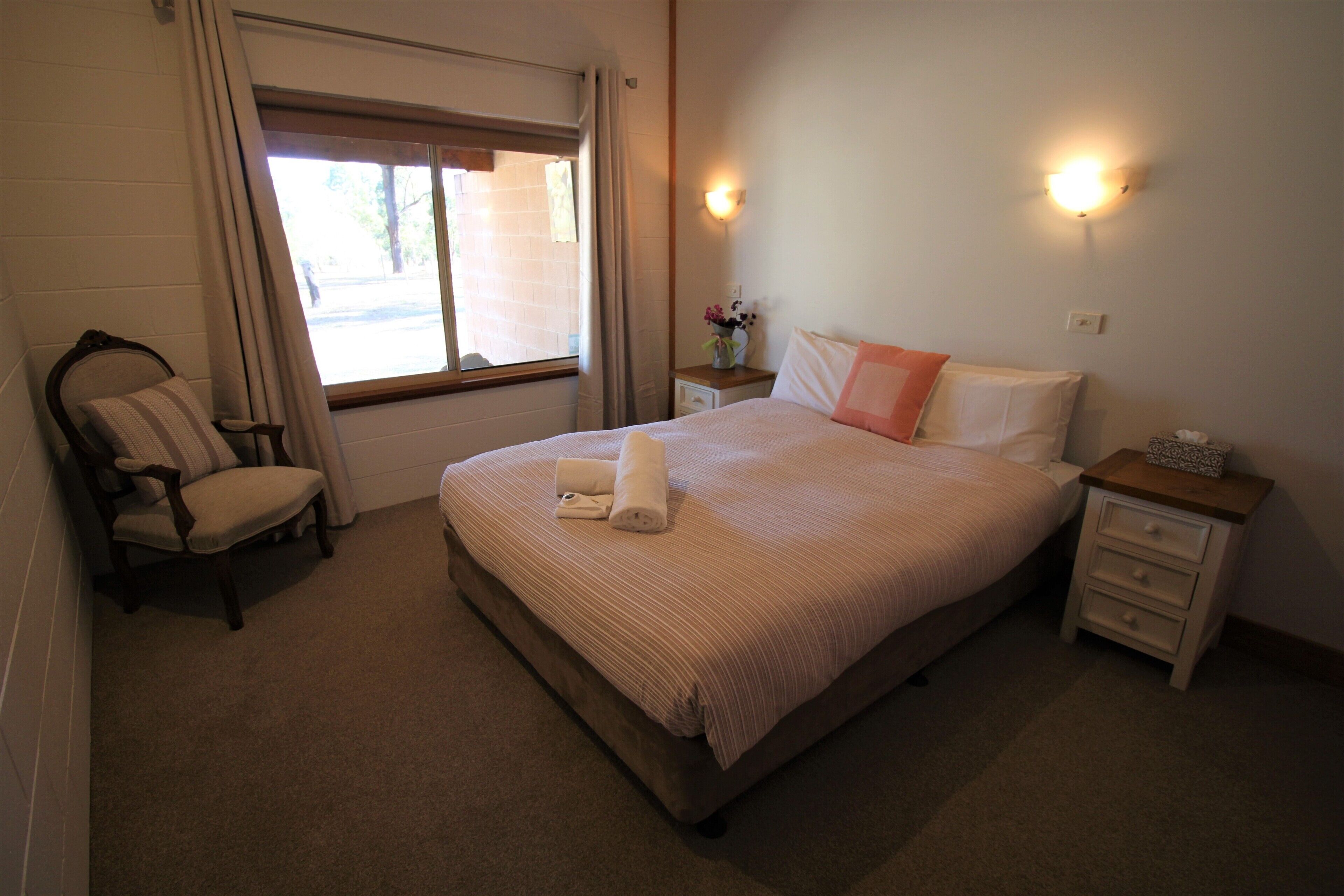 Blue Wren Villa Lovedale - Central to all wineries & restaurants in Pokolbin — image 3