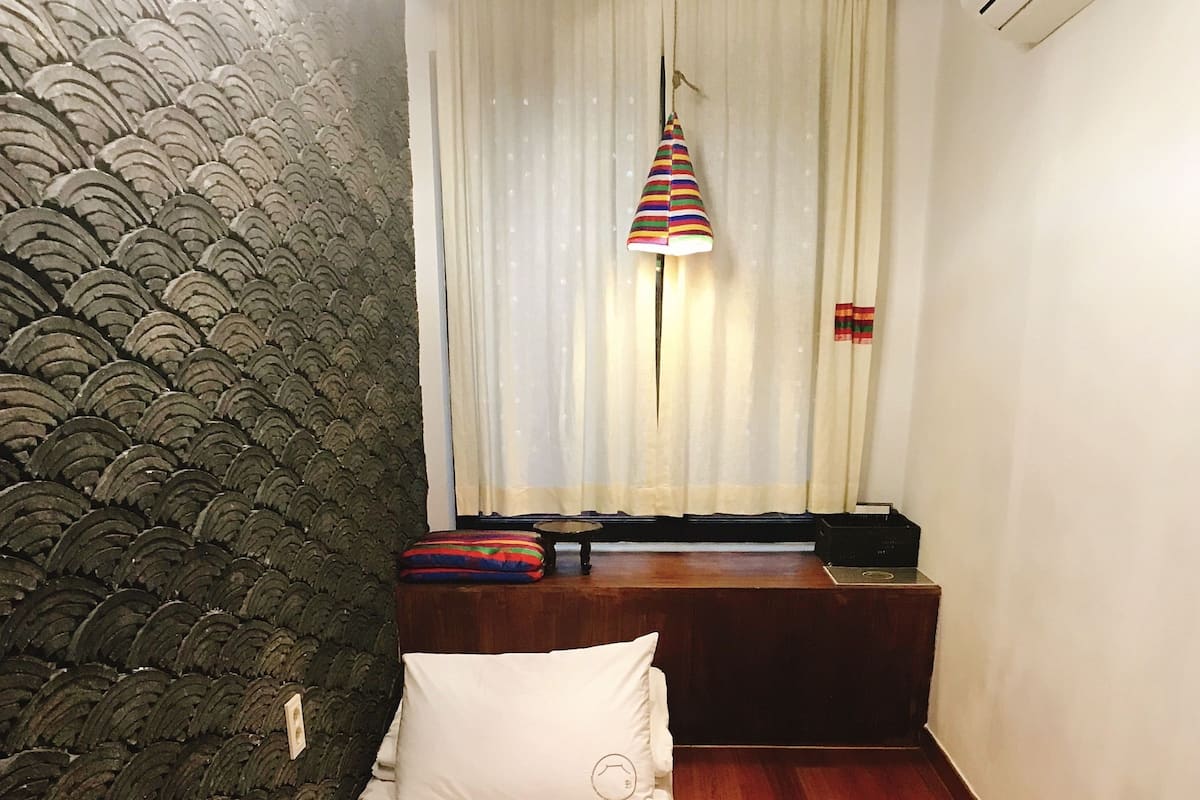 Single Room | Free WiFi
