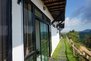 Exclusive Villa | ลานระเบียง/นอกชาน