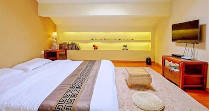 Yinjiangnan Xishui Zhijian Themed Inn