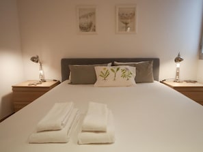 2 bedrooms, iron/ironing board, travel crib, internet