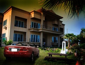 Front of property - For You Pension (Seogwipo)