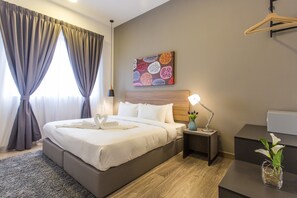 One Bedroom Suite | 1 bedroom, in-room safe, desk, iron/ironing board - Southview Suites by Subhome (Kuala Lumpur)