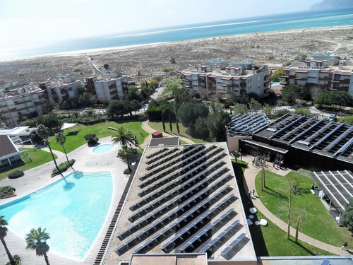 Studio with bunk bed sea view in Hotel ****