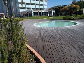 室內泳池、室外泳池