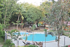 Outdoor pool - Submarine Garden Beach Resort (Lobo)