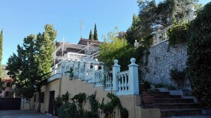 Exterior - SPECIAL OFFER Villa del Tilo (Huetor Santillán, Granada)