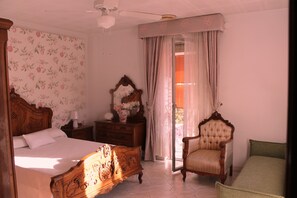 7 bedrooms, iron/ironing board, free WiFi, bed sheets - SPECIAL OFFER Villa del Tilo (Huetor Santillán, Granada)