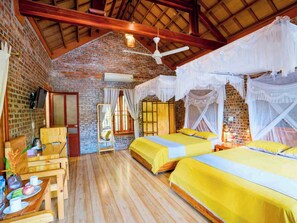 Family King Bungalow | Blackout drapes, soundproofing, free WiFi, bed sheets - Ninh Binh Eco Garden (Gia Vien)