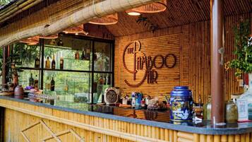 Spécialités Cuisine locale et internationale