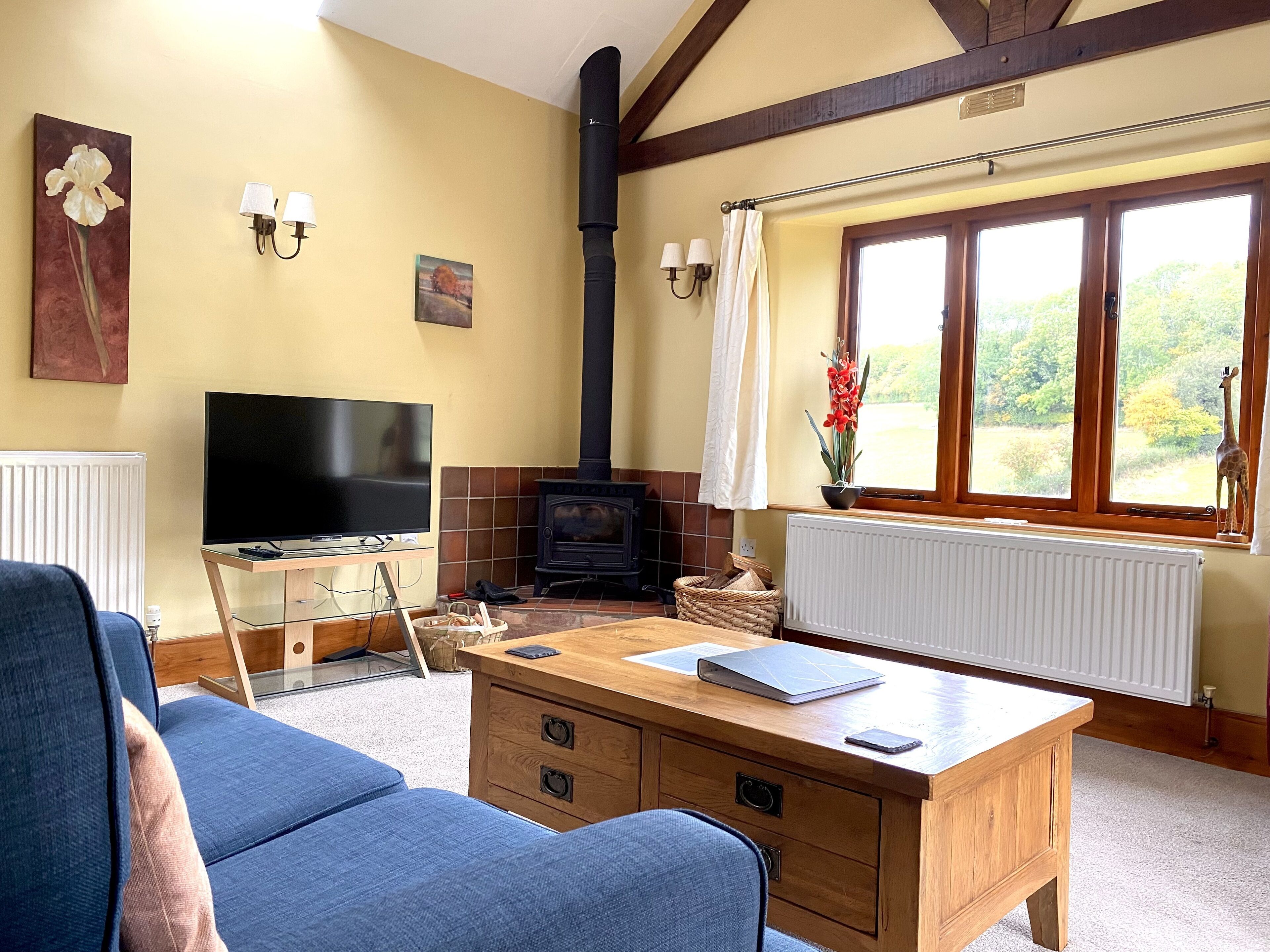 Cottage, Ensuite (The Woodshed) | Lounge