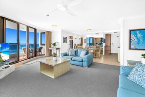 Lounge - Albatross North Apartments (Mermaid Beach)