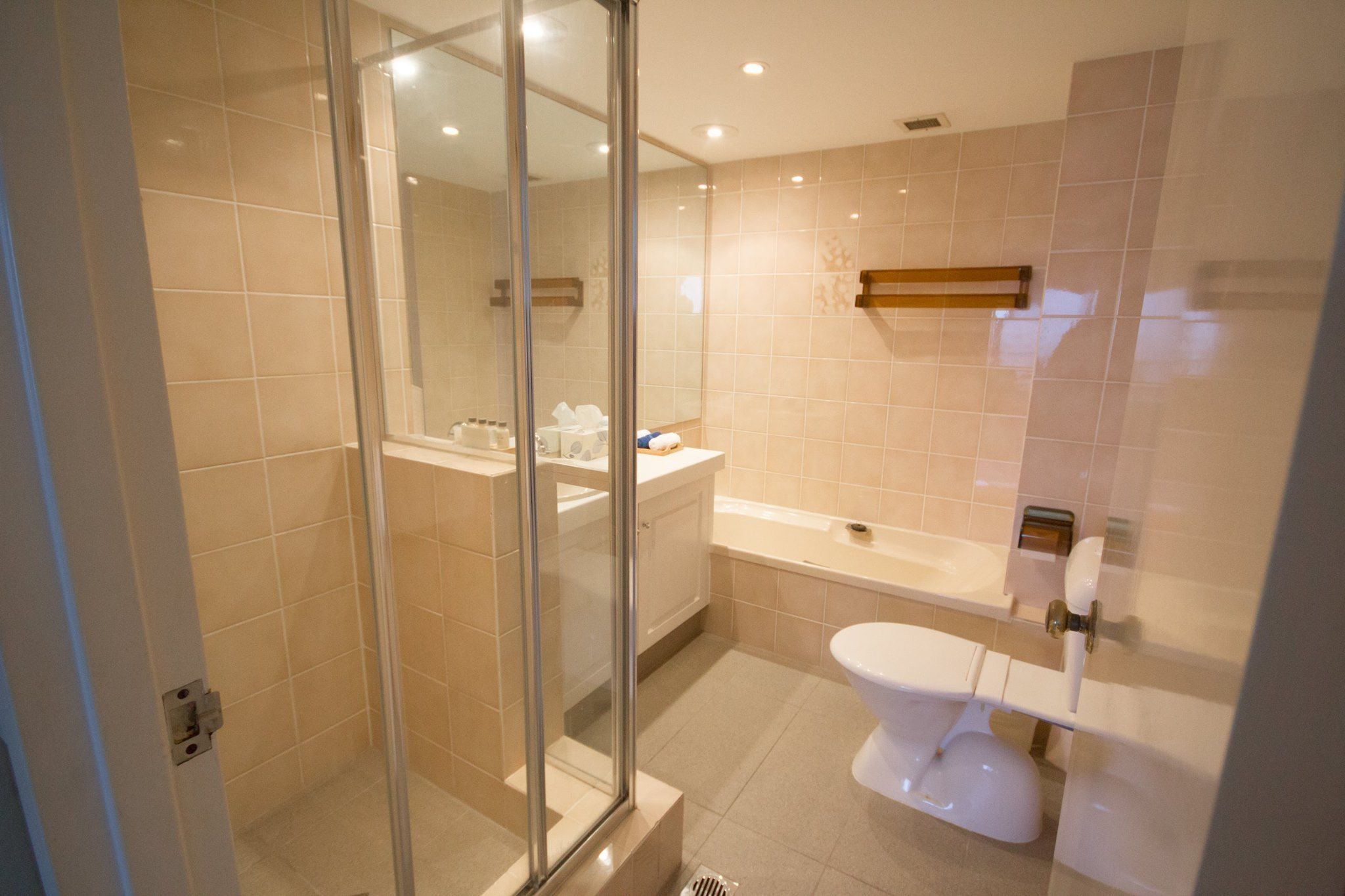 Albatross North Apartments — image 24