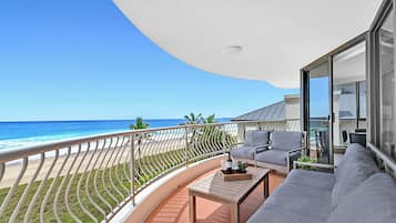 Apartemen, 3 kamar tidur | Pemandangan balkon