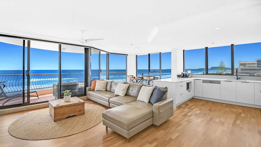 Albatross North Apartments