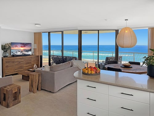 Albatross North Apartments