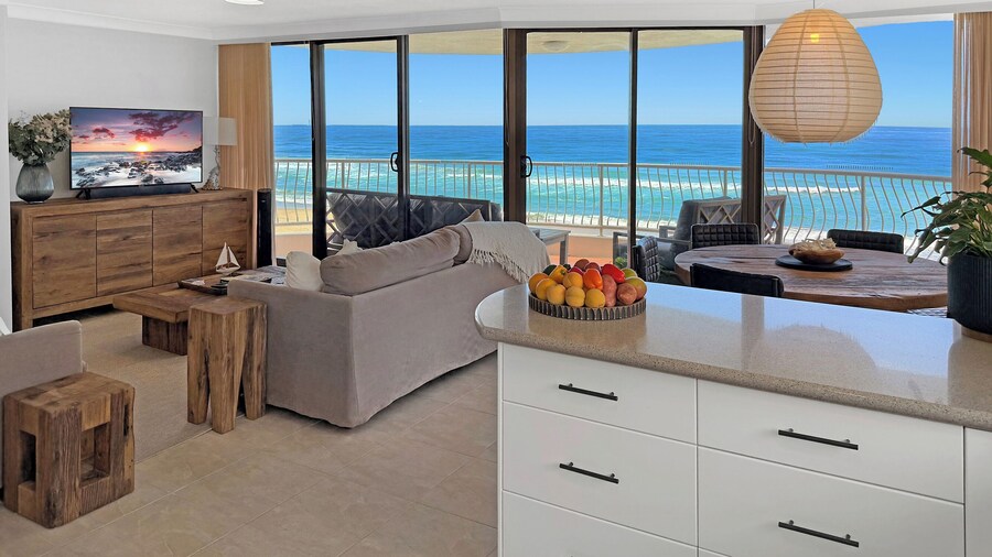 Albatross North Apartments