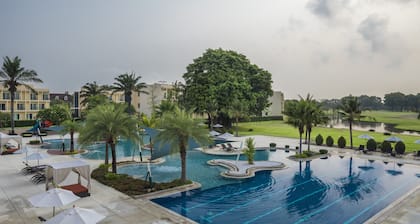 Eastin Thana City Golf Resort Bangkok