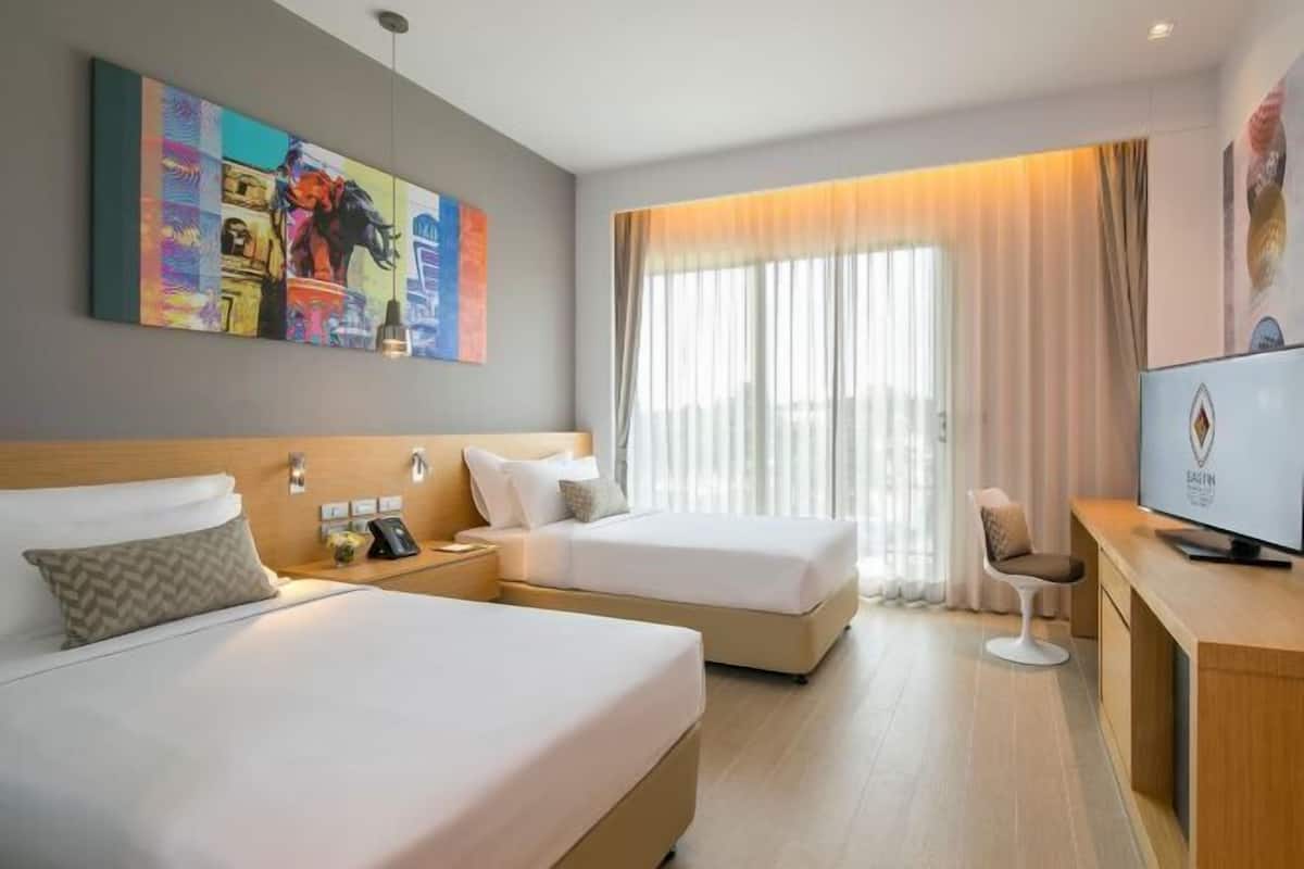 Minibar, in-room safe, desk, blackout curtains