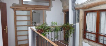 Das Haus des Kelches. Xàtiva // Das Haus von Caliz. Xativa