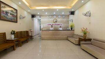 Quầy tiếp tân