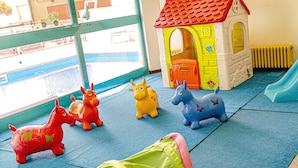 Children’s play area – indoor - Hotel Tropical (Bellaria-Igea Marina)