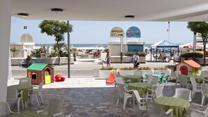 Courtyard - Hotel President (Bellaria-Igea Marina)