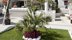 Front of property - Hotel President (Bellaria-Igea Marina)
